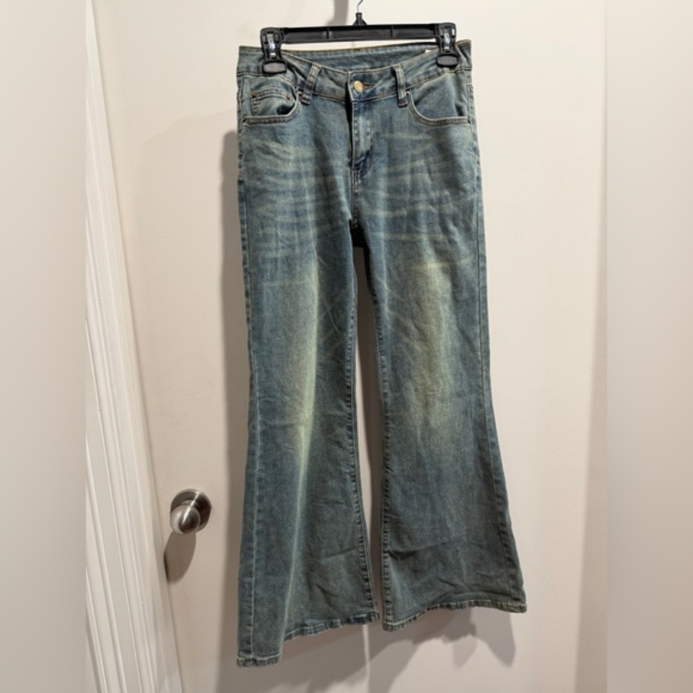 Stylish Blue Flare Jeans